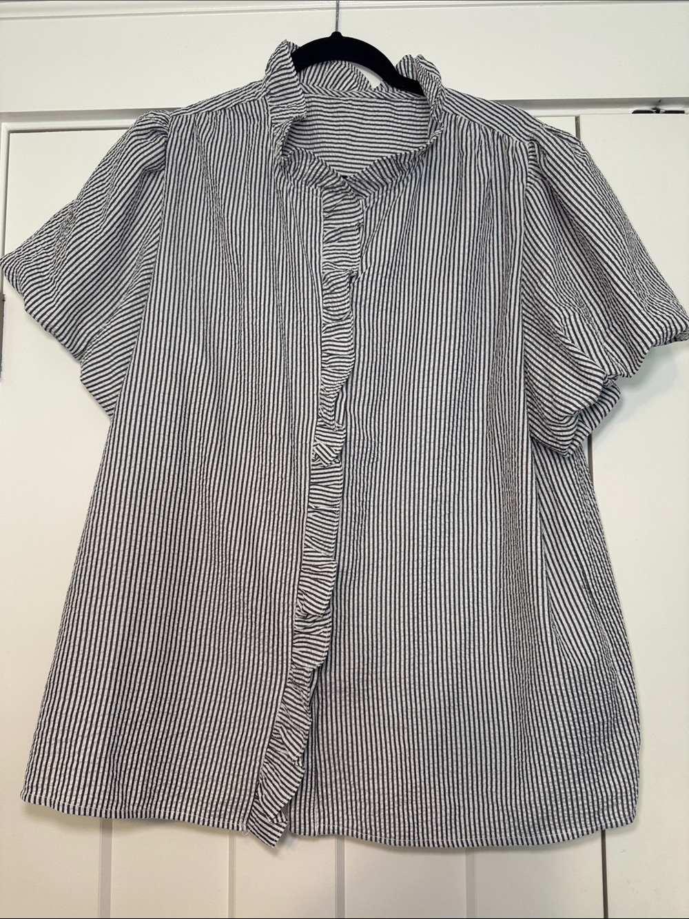 Striped Ruffle Front Short Sleeve Blouse - Black/White
